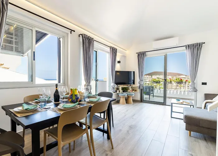 Appartamento La Casa De Playa - ático Con Jacuzzi Y Vista Mar *