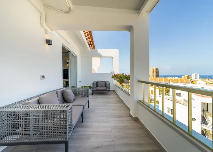 Appartamento La Casa De Playa - ático Con Jacuzzi Y Vista Mar Los Cristianos (Tenerife)