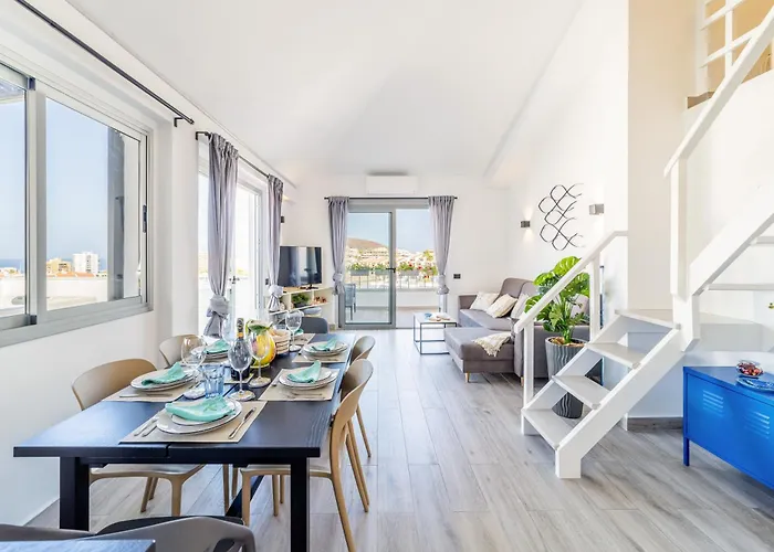 Appartamento La Casa De Playa - ático Con Jacuzzi Y Vista Mar Los Cristianos (Tenerife)