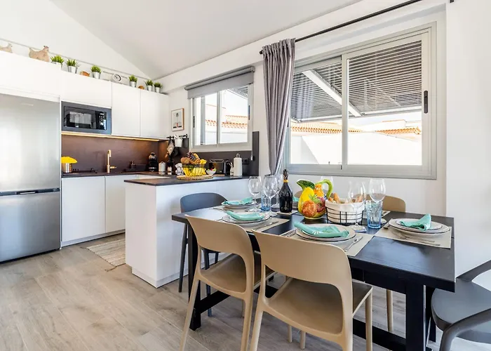 La Casa De Playa - ático Con Jacuzzi Y Vista Mar Appartamento