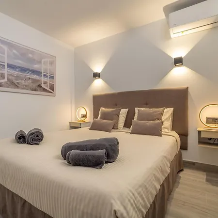 La Casa De Playa - Atico Con Jacuzzi Y Vista Mar Лос Кристианос