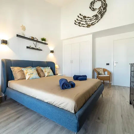 La Casa De Playa - Atico Con Jacuzzi Y Vista Mar Apartment