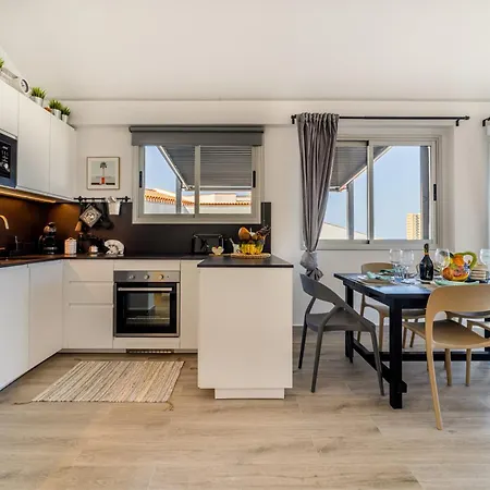 La Casa De Playa - Atico Con Jacuzzi Y Vista Mar *