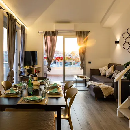 La Casa De Playa - Atico Con Jacuzzi Y Vista Mar דירה