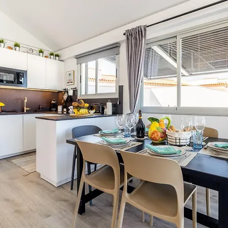 La Casa De Playa - Atico Con Jacuzzi Y Vista Mar Lejlighed