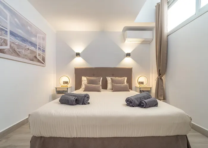 La Casa De Playa - Atico Con Jacuzzi Y Vista Mar * Los Cristianos (Tenerife)