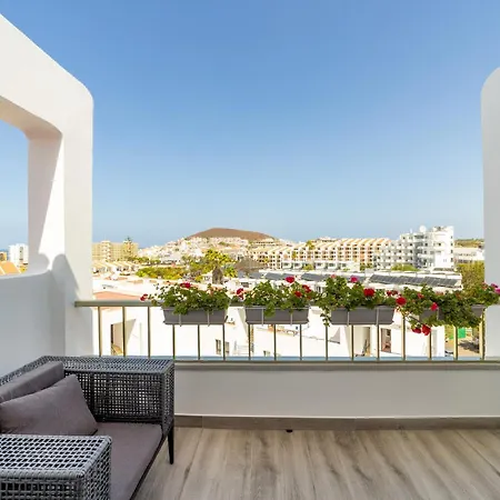 Apartamento La Casa De Playa - ático Con Jacuzzi Y Vista Mar Los Cristianos (Tenerife)