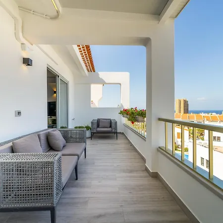 Apartament La Casa De Playa - Atico Con Jacuzzi Y Vista Mar Los Cristianos (Tenerife)